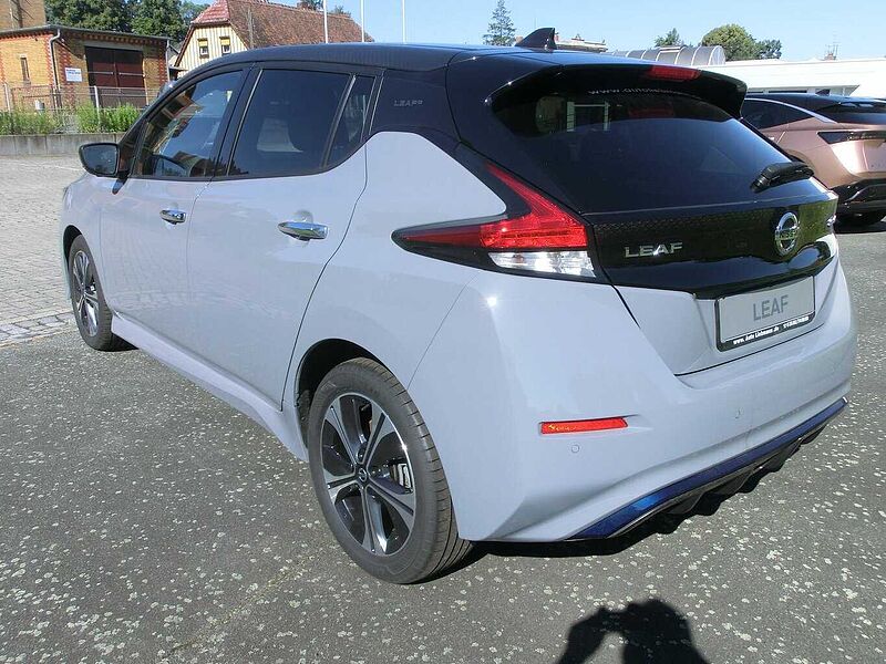 Nissan Leaf 10 Sondermodell NAVI ProPilot Stauassist