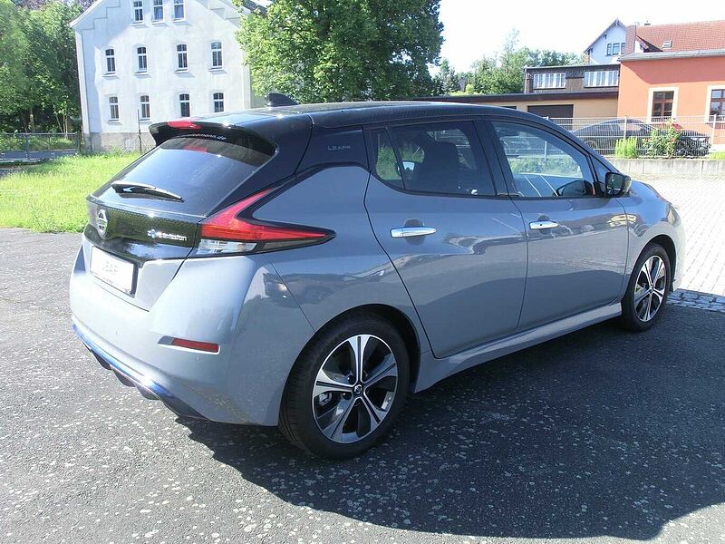 Nissan Leaf 10 Sondermodell NAVI ProPilot Stauassist