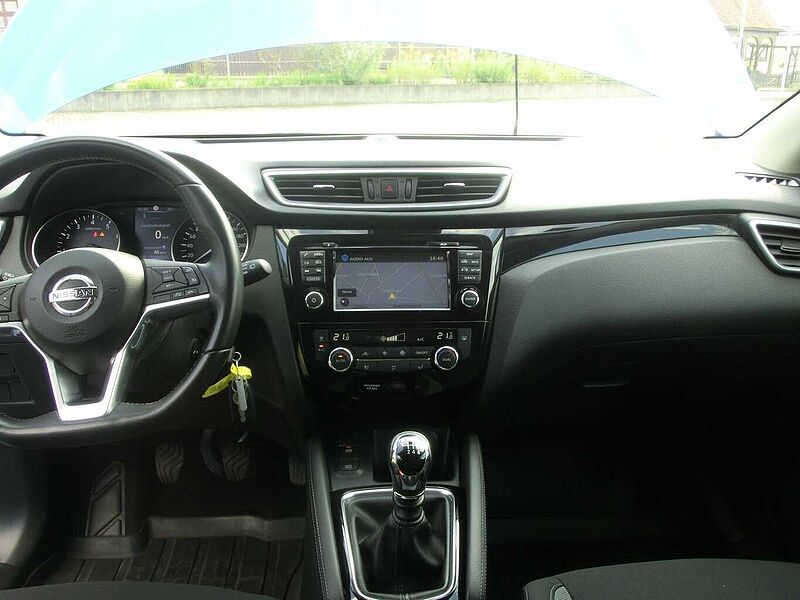 Nissan Qashqai Acenta Navi Klima AHK SHZ WKR Bluetooth